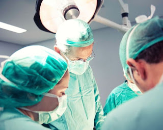 Daños causados durante intervenciones quirúrgicas